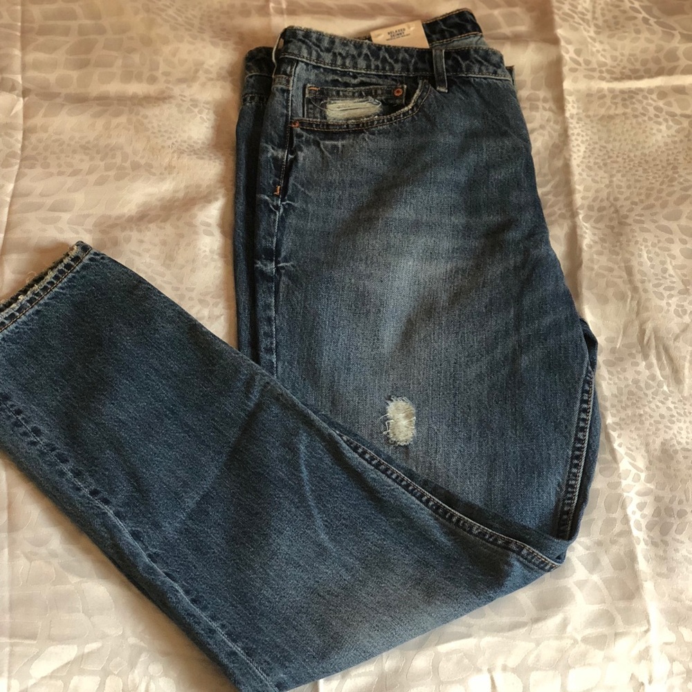 H&M Relaxed Skinny Jeans